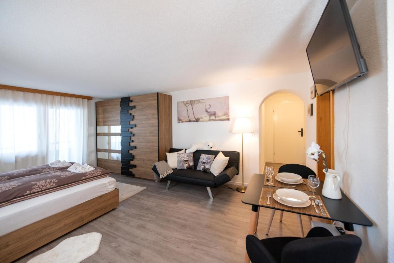 Agrimonia - Moebilierte Ferienwohnung Mit Balkon 达沃斯 外观 照片