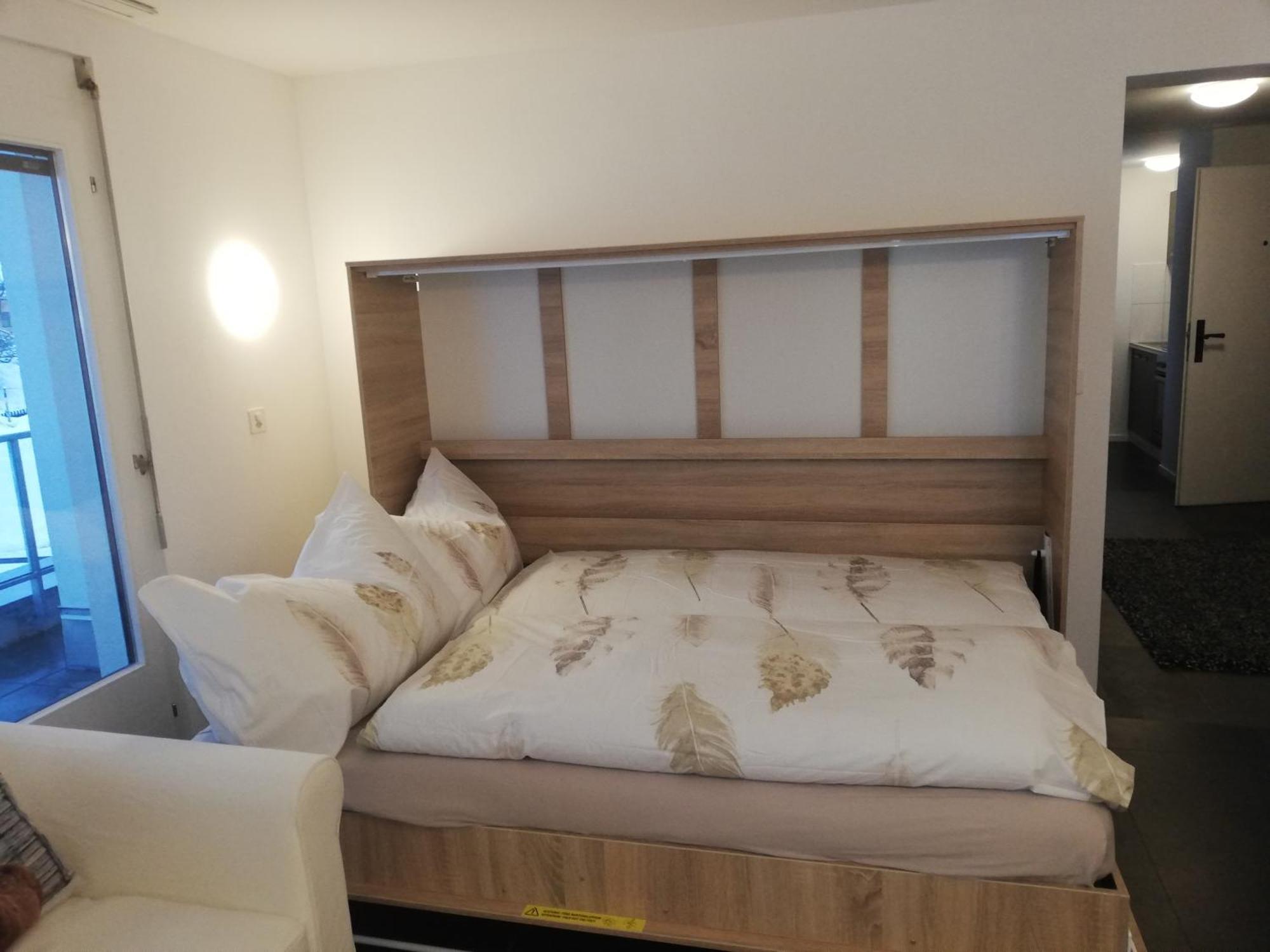 Agrimonia - Moebilierte Ferienwohnung Mit Balkon 达沃斯 外观 照片