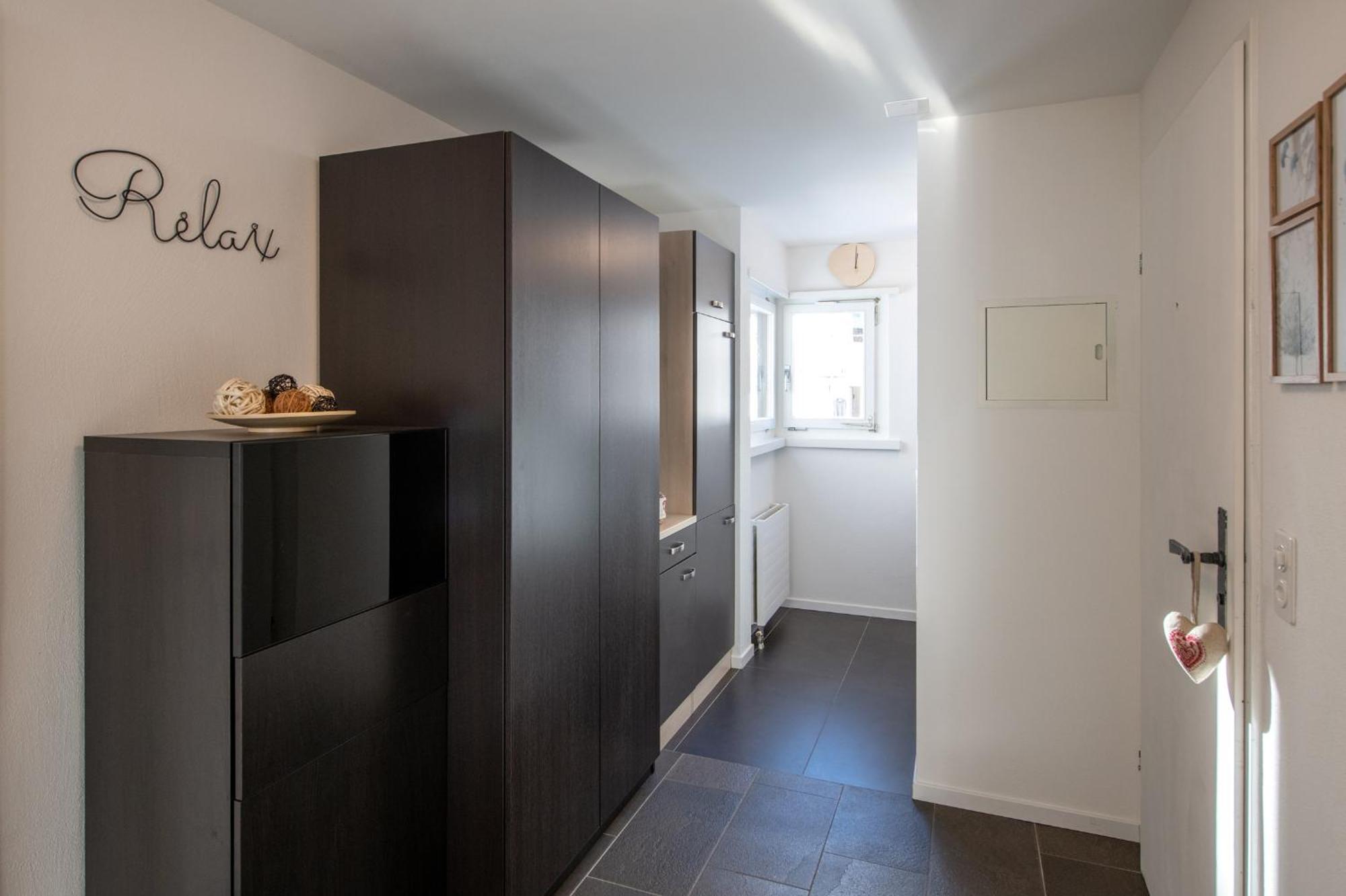 Agrimonia - Moebilierte Ferienwohnung Mit Balkon 达沃斯 外观 照片